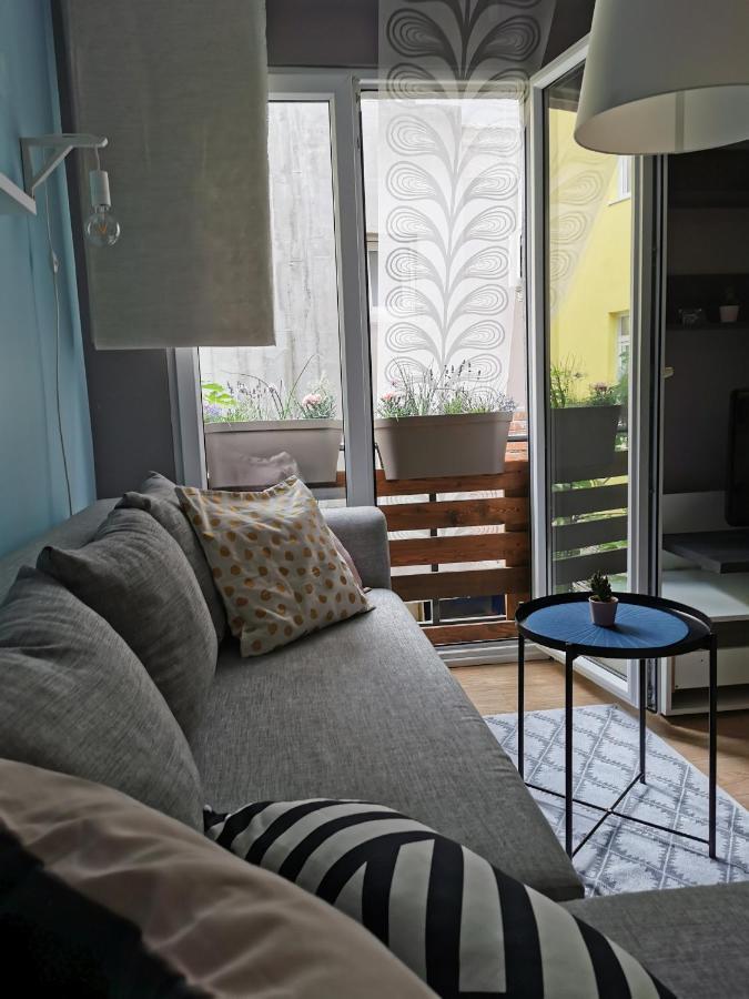 Nest Hotel Belgrado Exterior foto
