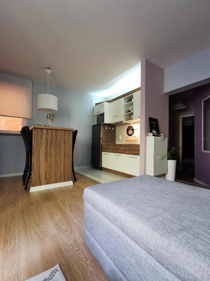 Nest Hotel Belgrado Exterior foto